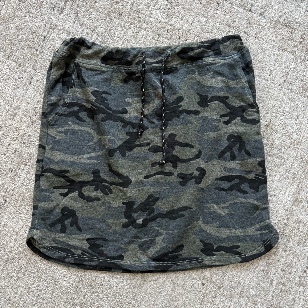 Sundry Green Camouflage Mini Skirt